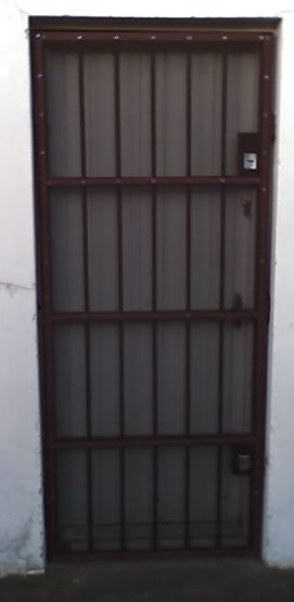 Rejas para puertas precios