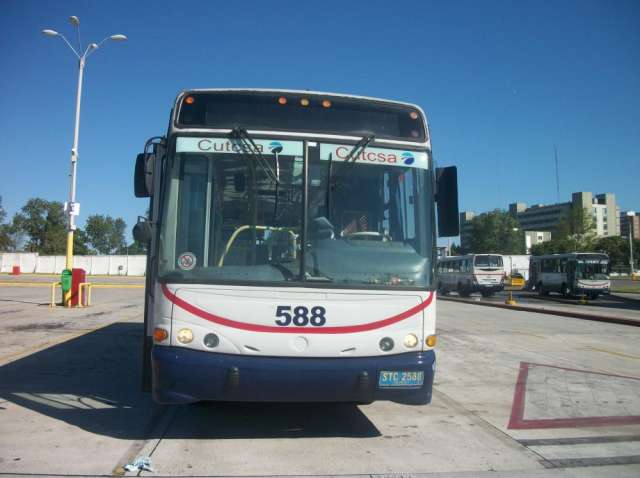 Vendo 1/4 parte en el omnibus 588 de cutcsa con derecho a trabajo en  Montevideo - Otros vehículos | 157661
